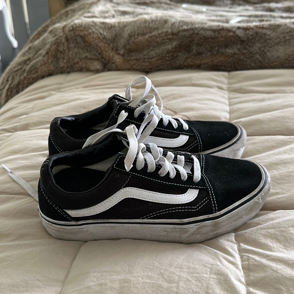 Vans size 7 shoes